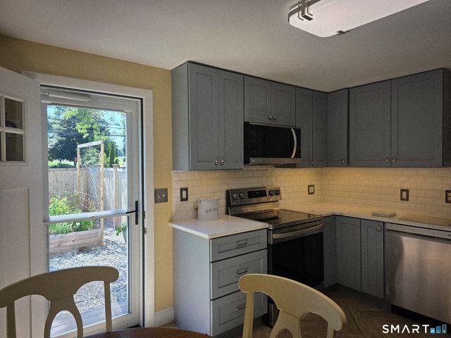 55 Ridgewood Drive, Vernon, CT 06066