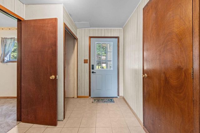 N3868 MOSQUITO HILL ROAD, New London, WI 54961