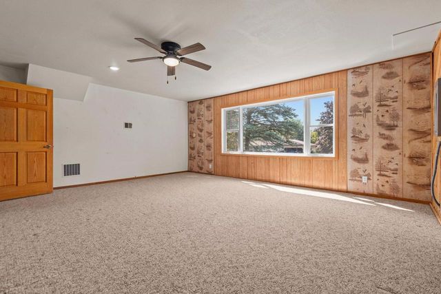 N3868 MOSQUITO HILL ROAD, New London, WI 54961