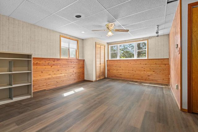 N3868 MOSQUITO HILL ROAD, New London, WI 54961