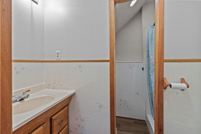 N3868 MOSQUITO HILL ROAD, New London, WI 54961