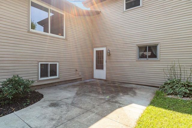N3868 MOSQUITO HILL ROAD, New London, WI 54961