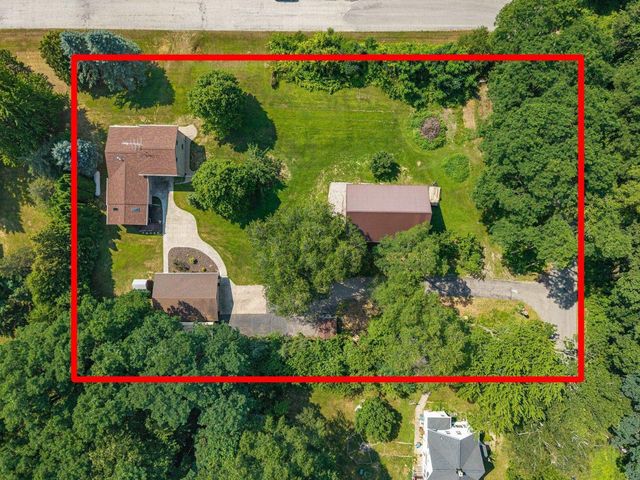 N3868 MOSQUITO HILL ROAD, New London, WI 54961