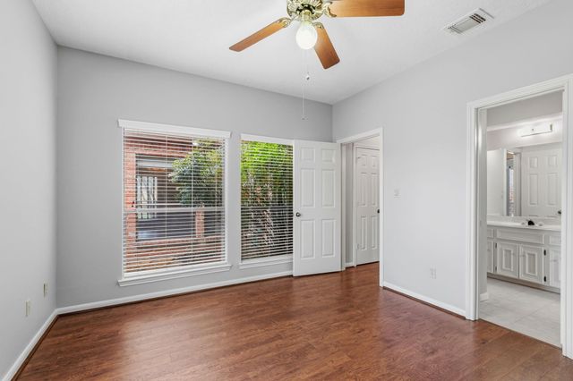 1402 Bittersweet Drive, Richmond, TX 77406