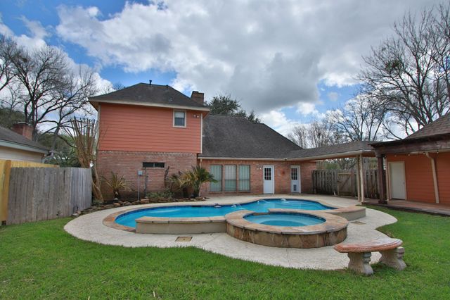 1402 Bittersweet Drive, Richmond, TX 77406