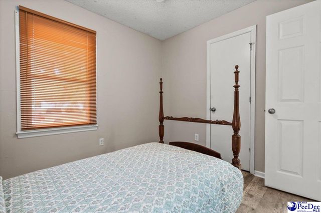 7725 Friendfield Rd., Effingham, SC 29541