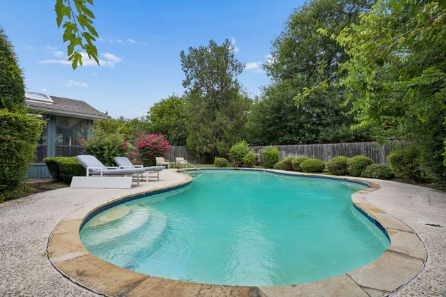 5611 Meletio Lane, Dallas, TX 75230