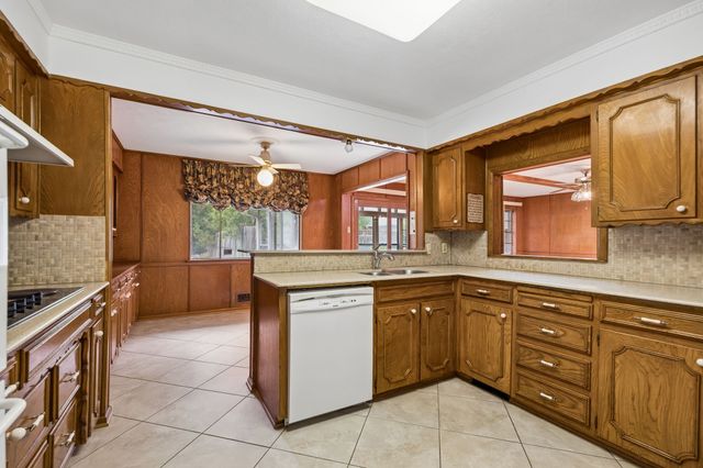 5611 Meletio Lane, Dallas, TX 75230