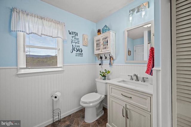 1901 S TIMBER RIDGE RD, Whitacre, VA 22625