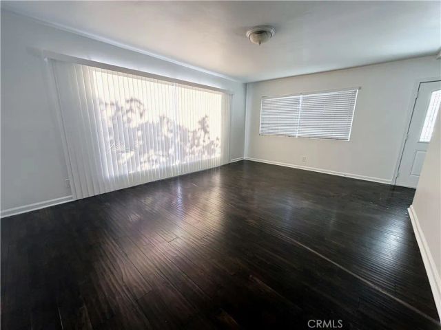 11148 S Wilton Place, Los Angeles, CA 90047