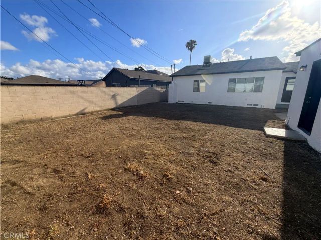 11148 S Wilton Place, Los Angeles, CA 90047