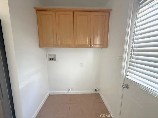 11148 S Wilton Place, Los Angeles, CA 90047