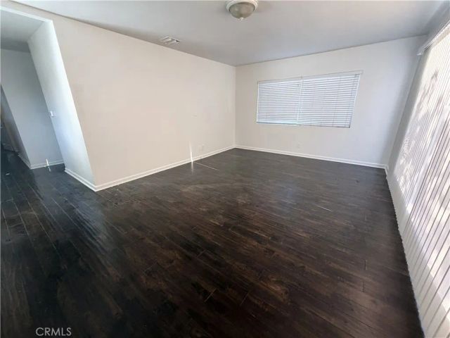 11148 S Wilton Place, Los Angeles, CA 90047