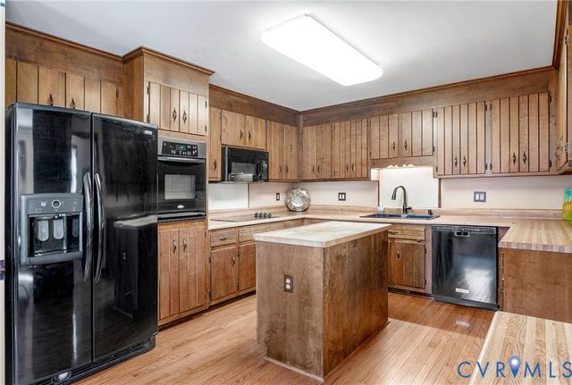 2901 Tipton St, South Chesterfield, VA 23834