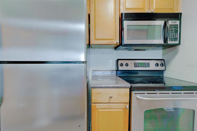 12293 SAILWINDS DRIVE 203, Largo, FL 33773