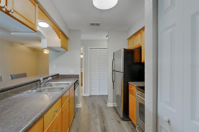 12293 SAILWINDS DRIVE 203, Largo, FL 33773