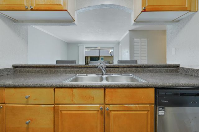 12293 SAILWINDS DRIVE 203, Largo, FL 33773