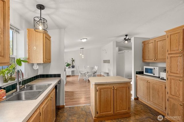 112 Tiffany Lane, Winlock, WA 98596