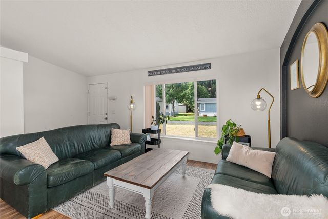 112 Tiffany Lane, Winlock, WA 98596