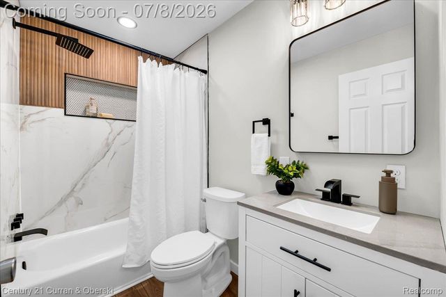 1174 S Dowling Street, Westland, MI 48186