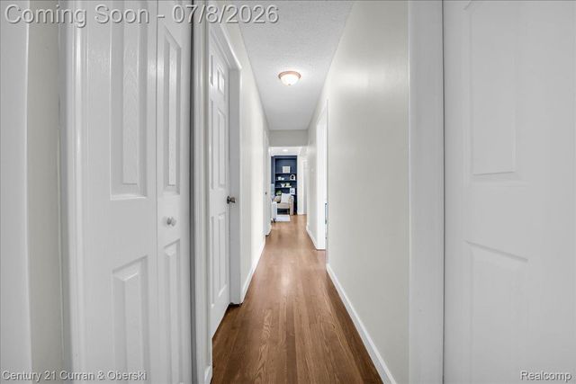 1174 S Dowling Street, Westland, MI 48186
