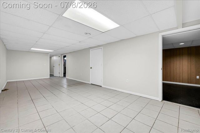 1174 S Dowling Street, Westland, MI 48186