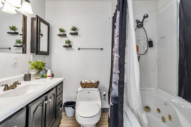 23 18th St, Lowell, MA 01850