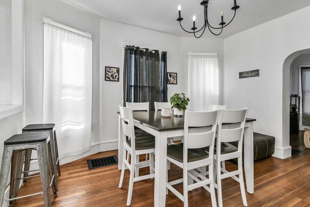 23 18th St, Lowell, MA 01850