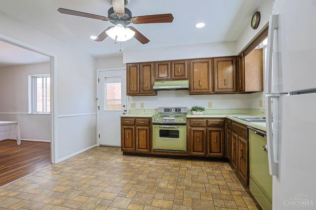 2530 Falconbridge Drive, Cincinnati, OH 45238