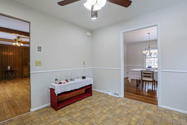 2530 Falconbridge Drive, Cincinnati, OH 45238