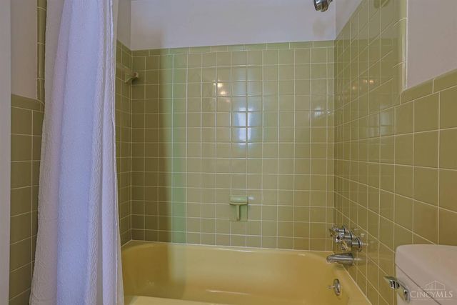 2530 Falconbridge Drive, Cincinnati, OH 45238