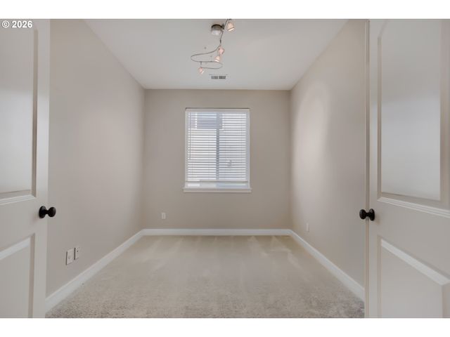 5710 Nw 126TH Ter, Portland, OR 97229