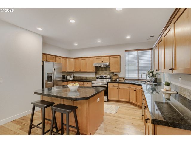 5710 Nw 126TH Ter, Portland, OR 97229