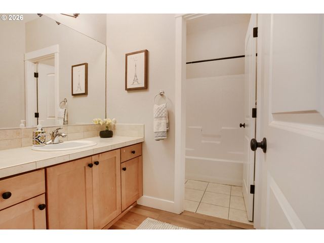 5710 Nw 126TH Ter, Portland, OR 97229