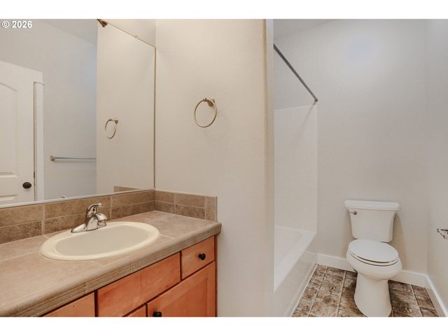 5710 Nw 126TH Ter, Portland, OR 97229