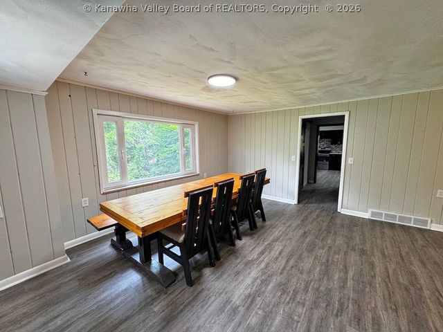 1323 Dorsey Road, Charleston, WV 25314
