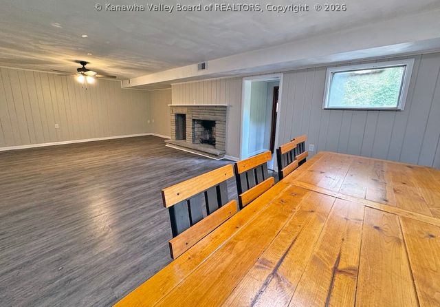 1323 Dorsey Road, Charleston, WV 25314