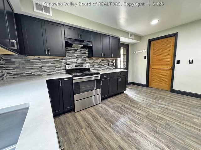 1323 Dorsey Road, Charleston, WV 25314
