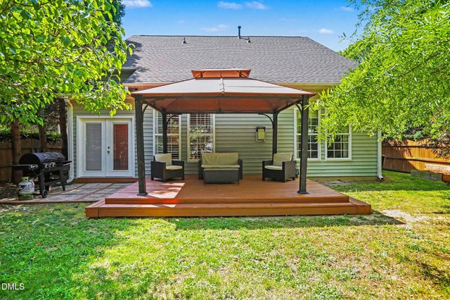 2112 Maizefield Lane, Fuquay Varina, NC 27526