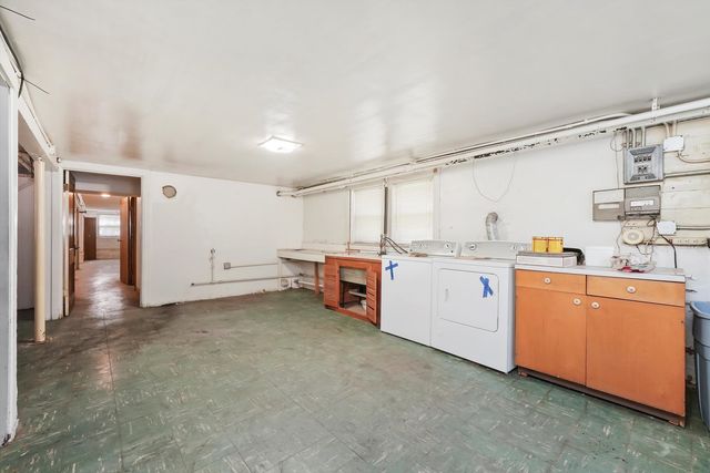 2418 Wesley Avenue, Berwyn, IL 60402