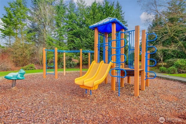 36424 10th Court SW, Federal Way, WA 98023