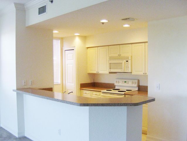 4530 Pga Boulevard 302, Palm Beach Gardens, FL 33418