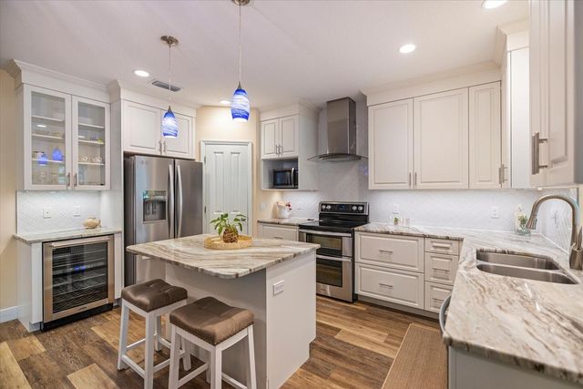 2339 DATURA STREET, Sarasota, FL 34239