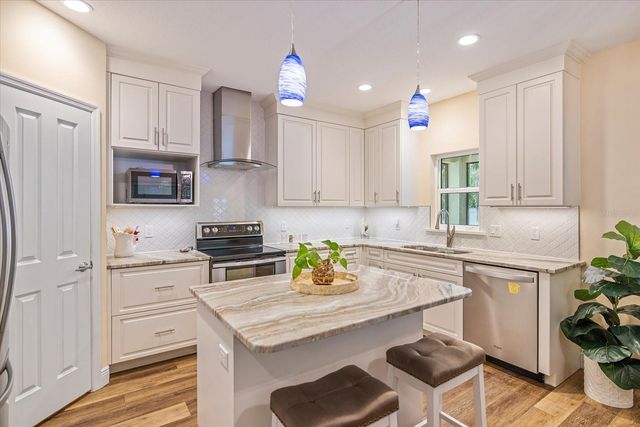 2339 DATURA STREET, Sarasota, FL 34239