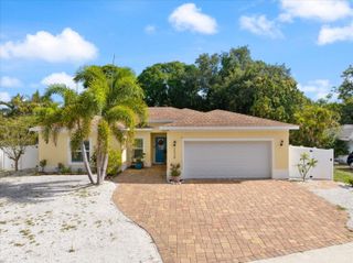 2339 DATURA STREET, Sarasota, FL 34239