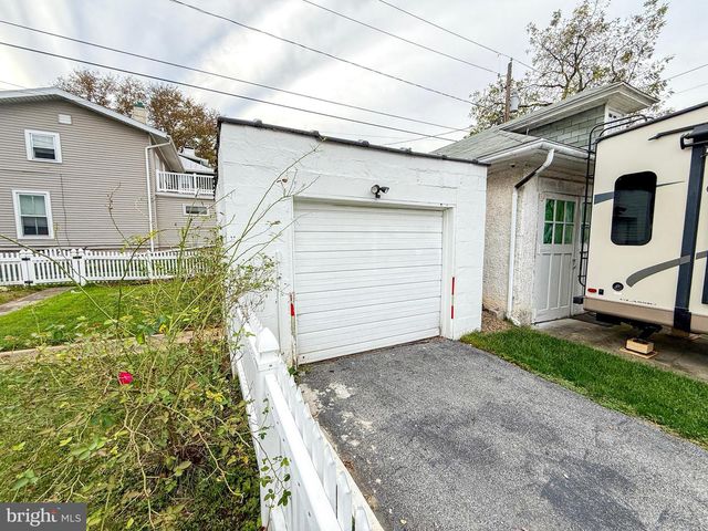 102 INTERVILLA, West Lawn, PA 19609
