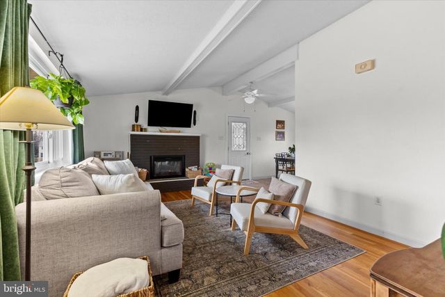 1420 ADAMS AVE, Harrisburg, PA 17112