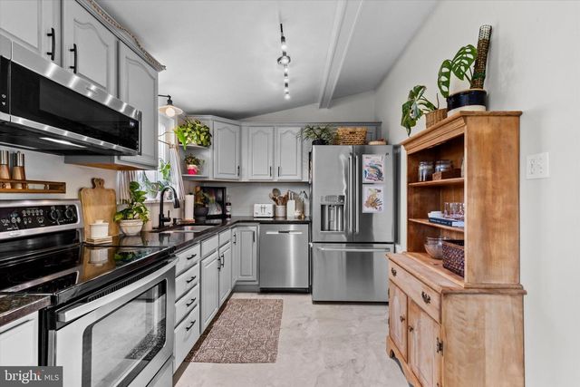 1420 ADAMS AVE, Harrisburg, PA 17112