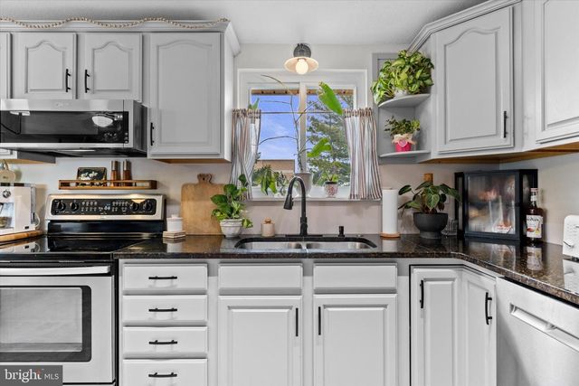 1420 ADAMS AVE, Harrisburg, PA 17112