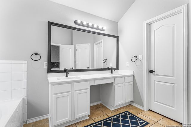 11639 Wood Hbr, San Antonio, TX 78249